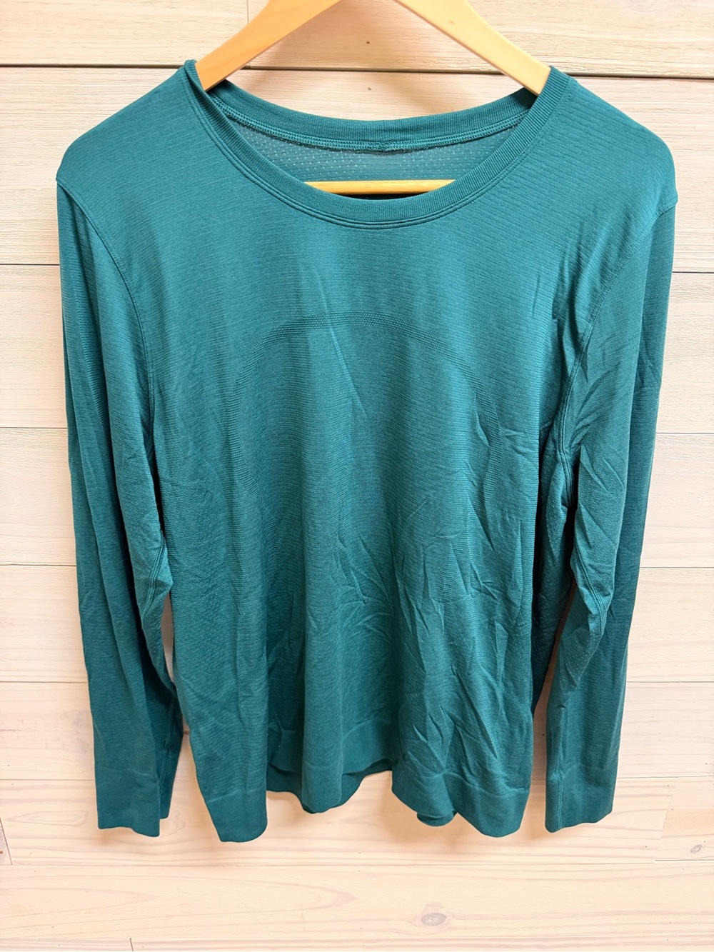 lululemon athletica Long Sleeve Crew Neck Tee - Teal Green size 12